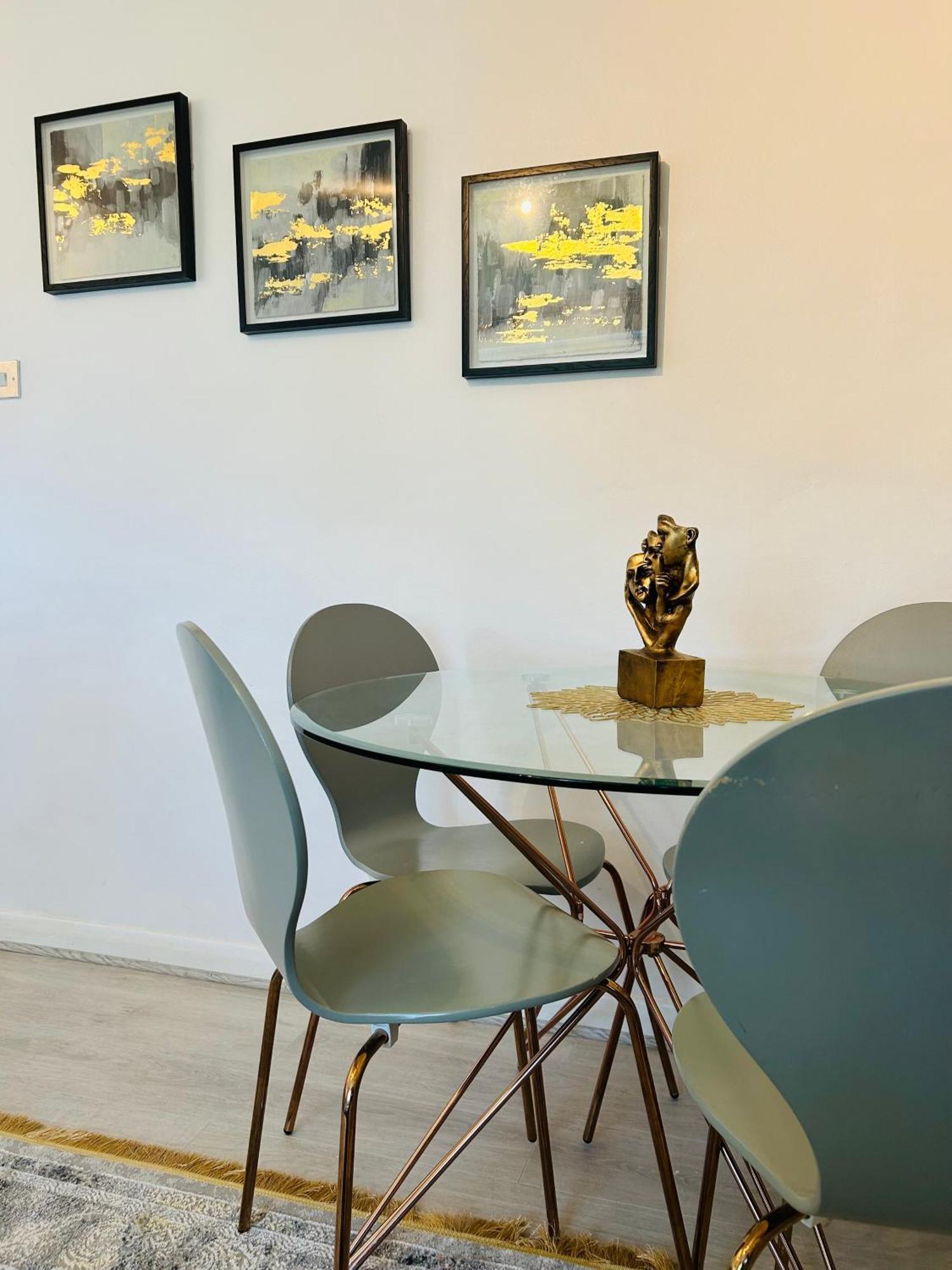 One Bedroom Flat In Chiswick W4 ロンドン エクステリア 写真